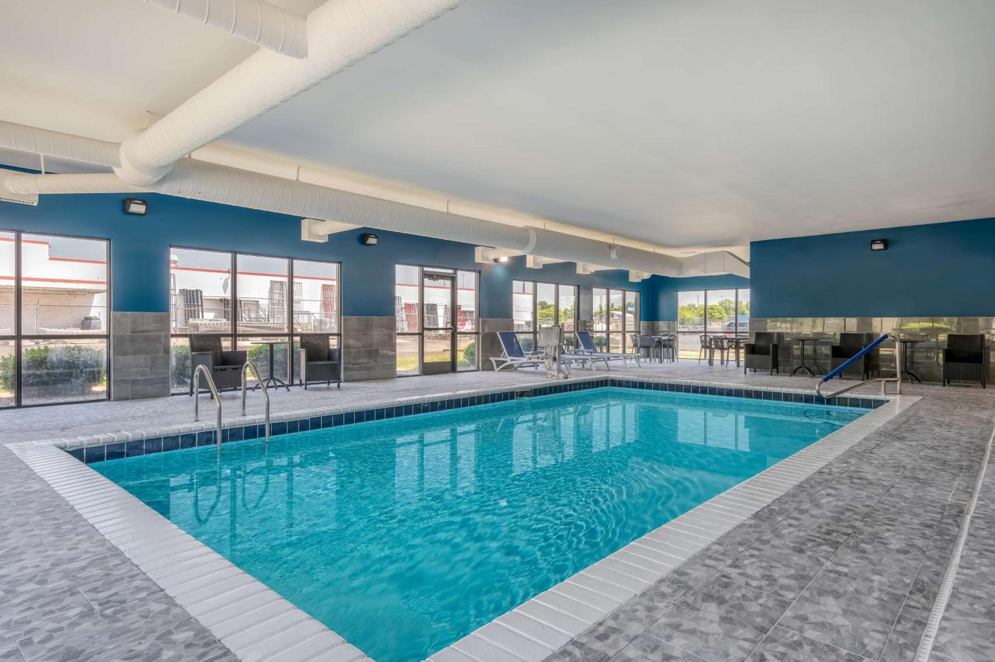 Hampton Inn New Philadelphia Exteriér fotografie